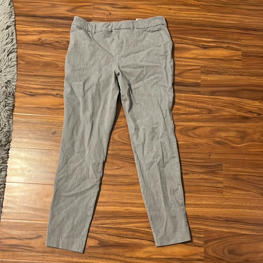 Old Navy Gray Pixie Pants
